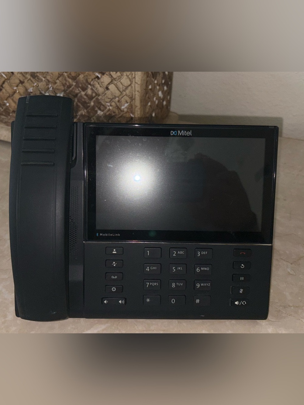 Black Business mitel 6940 IP Phone with Display